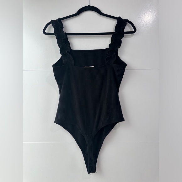 Elodie black ruffle strap ribbed bodysuit casual summer vacation business M - Picture 10 of 11